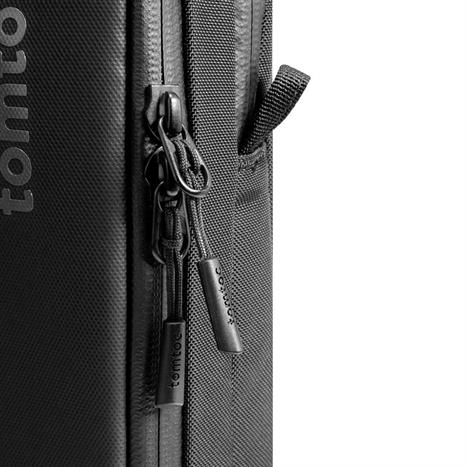 Túi đeo chéo chống sốc laptop 15 inch Tomtoc A04F2D1 Đen Màu Đen