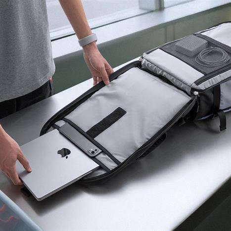 Balo chống sốc laptop 17 inch Tomtoc T66M1G2 Xám Màu Xanh lá