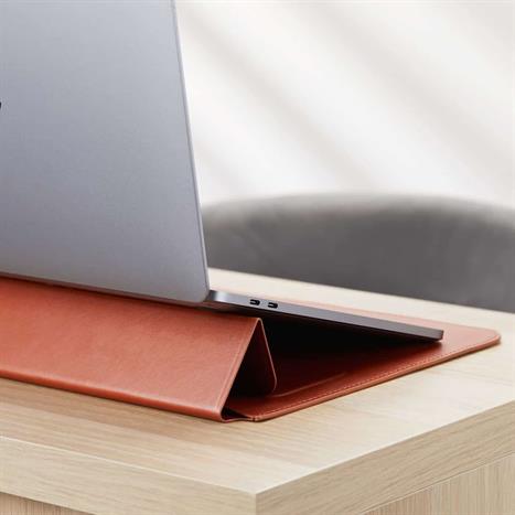 Túi chống sốc Macbook 14 inch Hypershield Stand & Go Sleeve HS595-14T Màu Nâu nhạt