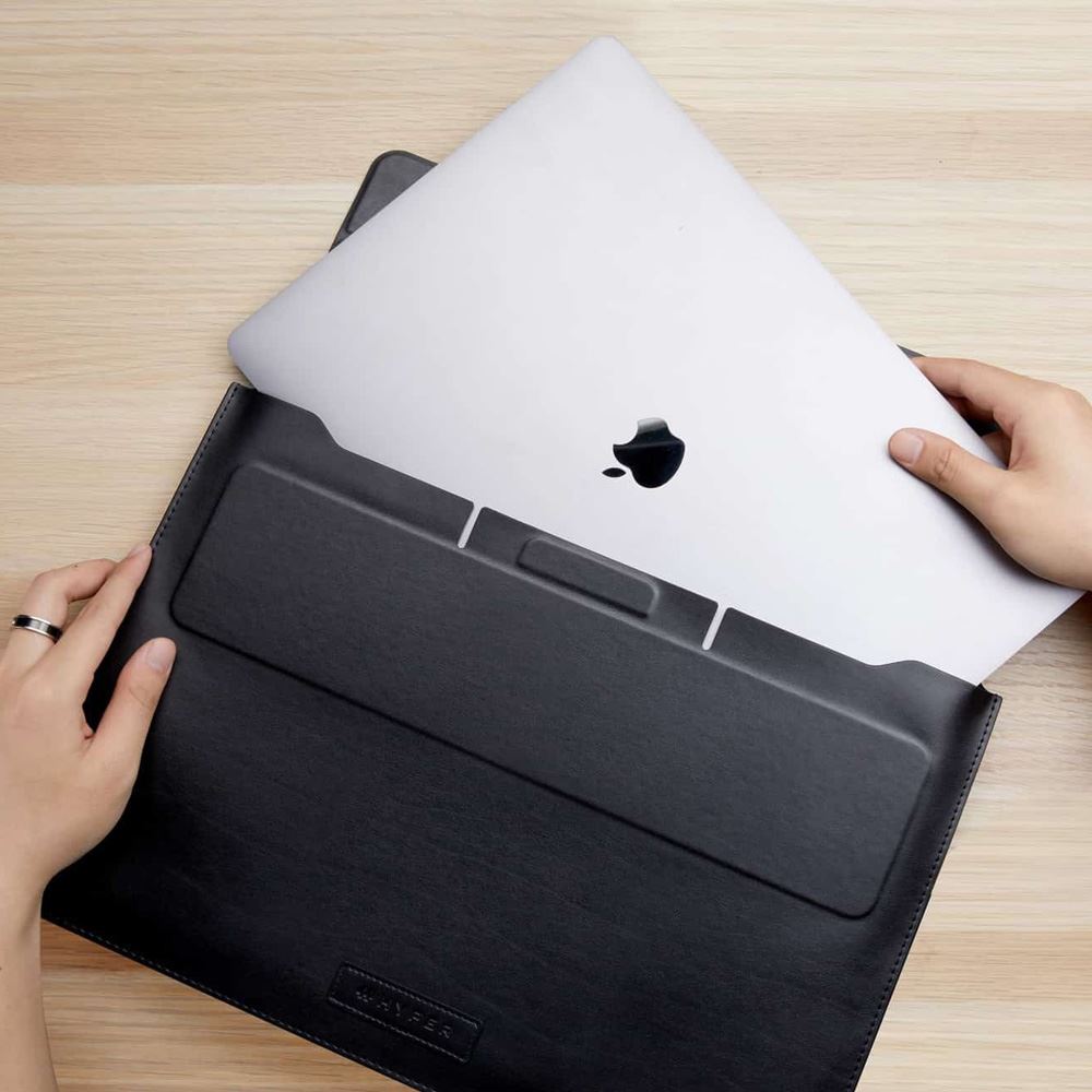Túi chống sốc Macbook 16 inch Hypershield Stand & Go Sleeve HS595-16B Màu Đen