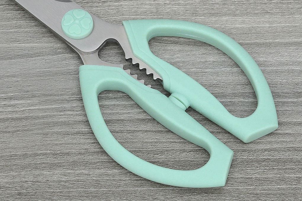 Kéo nhà bếp có nắp thép không gỉ 2Cr13 Delites CF7430 Màu Xanh lá
