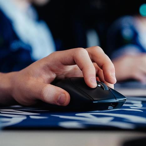 Chuột Không Dây Dell Alienware Pro 570-BBGJ Màu Đen