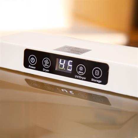 Máy sấy tiệt trùng UV LUMIAS LUD-08 đế nhựa Màu Màu be