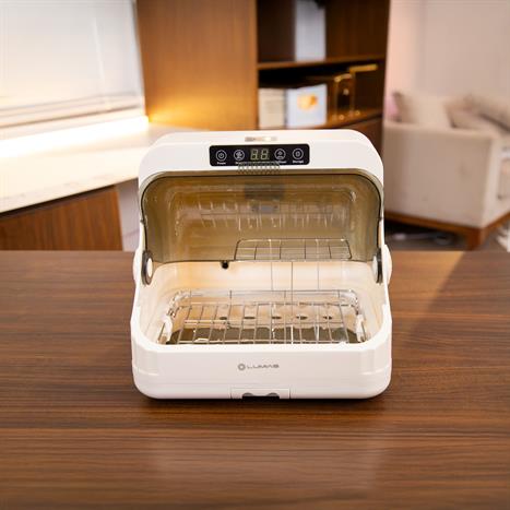 Máy sấy tiệt trùng UV LUMIAS LUD-08 đế inox Màu Màu be