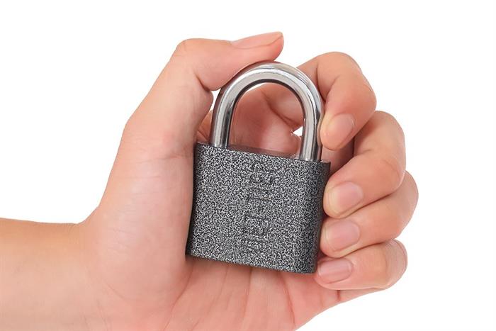 Ổ khóa gang 50 mm Việt-Tiệp 01526 Màu Đen