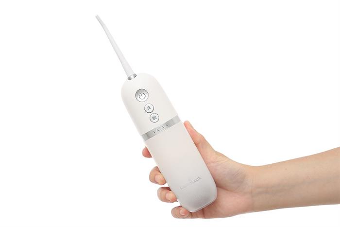Máy tăm nước cầm tay Lock&Lock ENR146WHT Màu Trắng