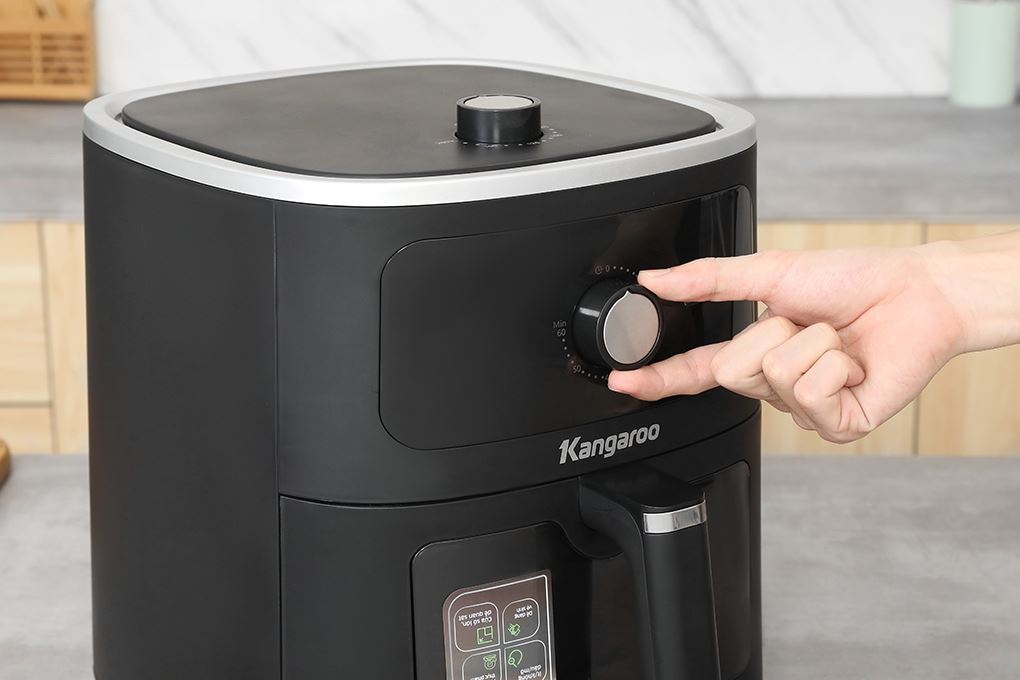 Nồi chiên không dầu Kangaroo 8 lít KGAF81MG Màu Đen
