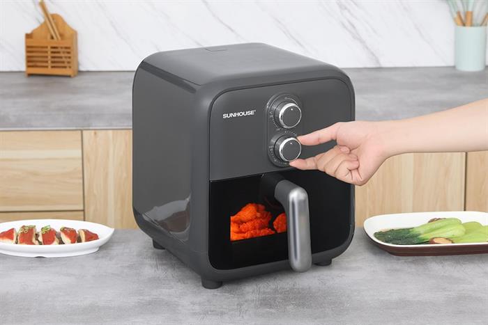 Nồi chiên không dầu Sunhouse 8 lít SHD4033 Màu Đen
