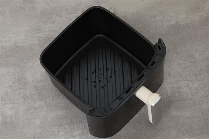 Nồi chiên không dầu Bear 6 lít AFR-165VY Màu Màu be