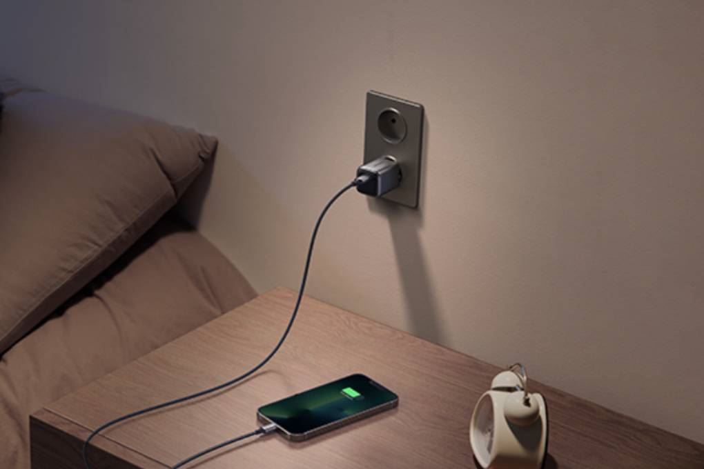 Sạc nhanh Type-C QC4.0+ PD 30W Ugreen Nexode CD319 Màu Xám