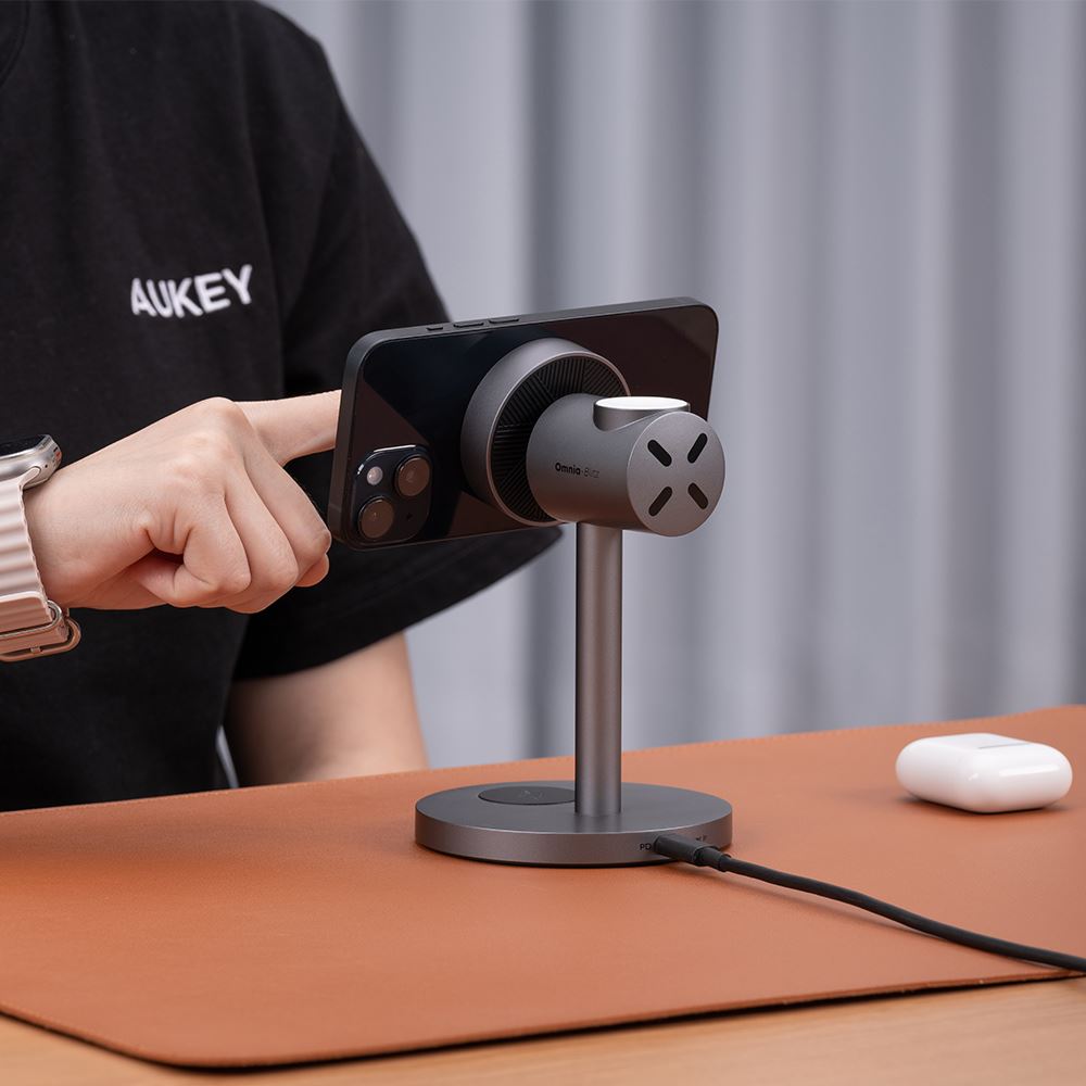 Đế sạc không dây 3 in 1 15W Aukey LC-MC311 Màu Xám