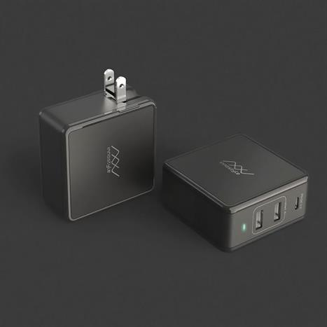 Sạc nhanh 3 cổng Type-C PD 61W Innostyle Gomax Plus IC73-3PDBLK Màu Đen