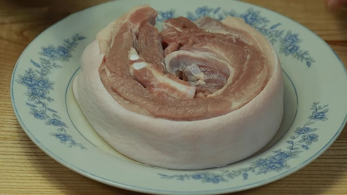 Nguyên liệu món ăn thịt hấp nồi cơm