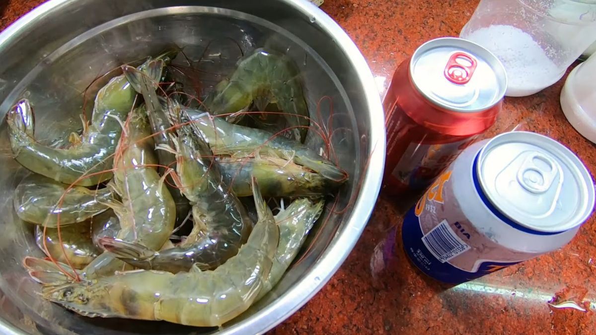 Nguyên liệu món ăn tôm hấp bia