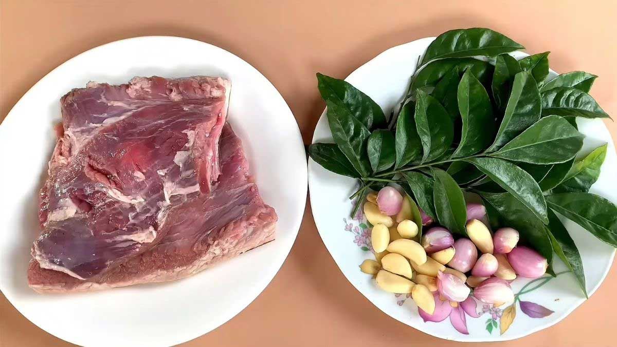 Nguyên liệu món ăn dê chao dầu