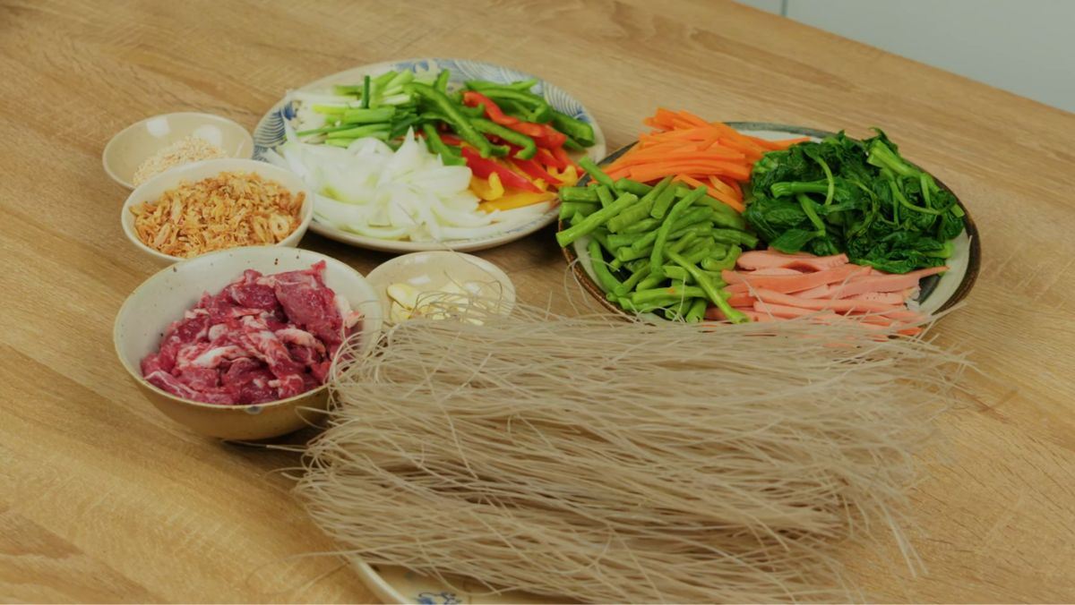 Nguyên liệu món ăn miến trộn xì dầu