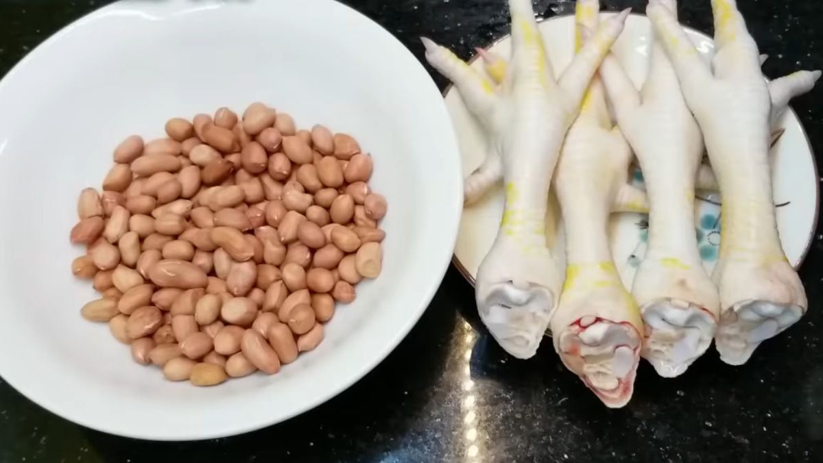 Nguyên liệu món ăn chân gà hầm đậu phộng