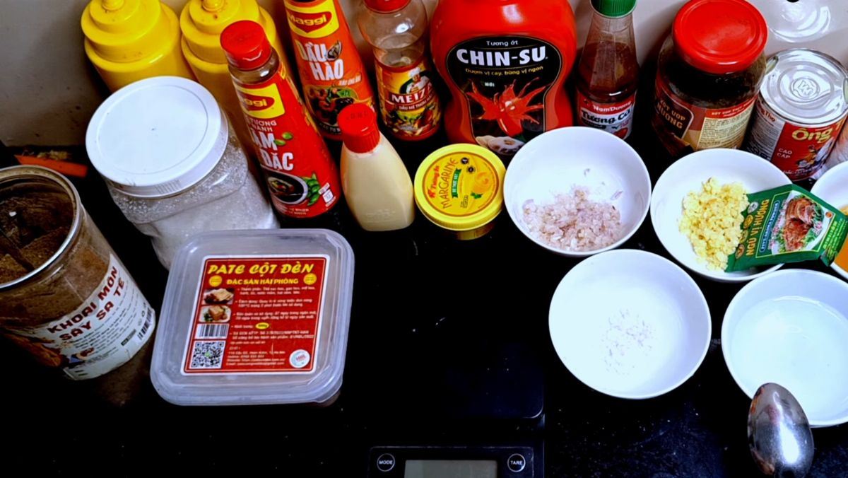 Nguyên liệu món ăn nước sốt bánh mì chảo