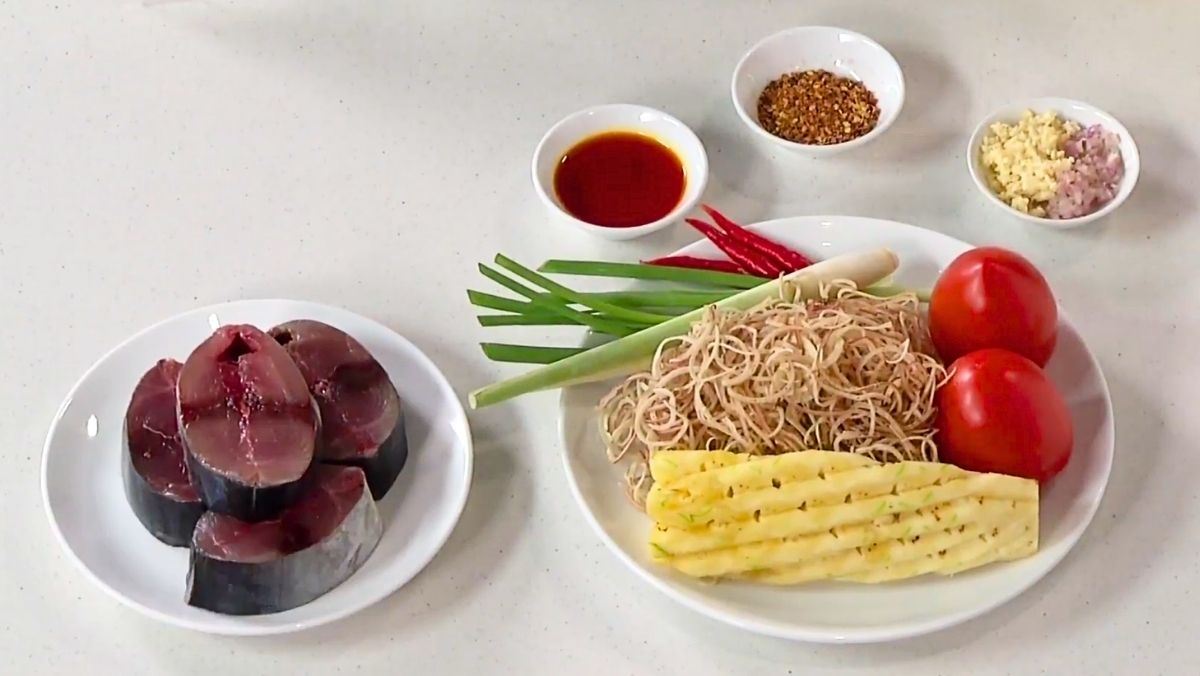 Nguyên liệu món ăn cá ngừ nấu canh chua