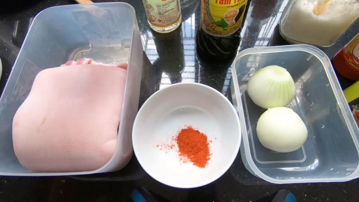 Nguyên liệu món ăn thịt heo quay tại nhà