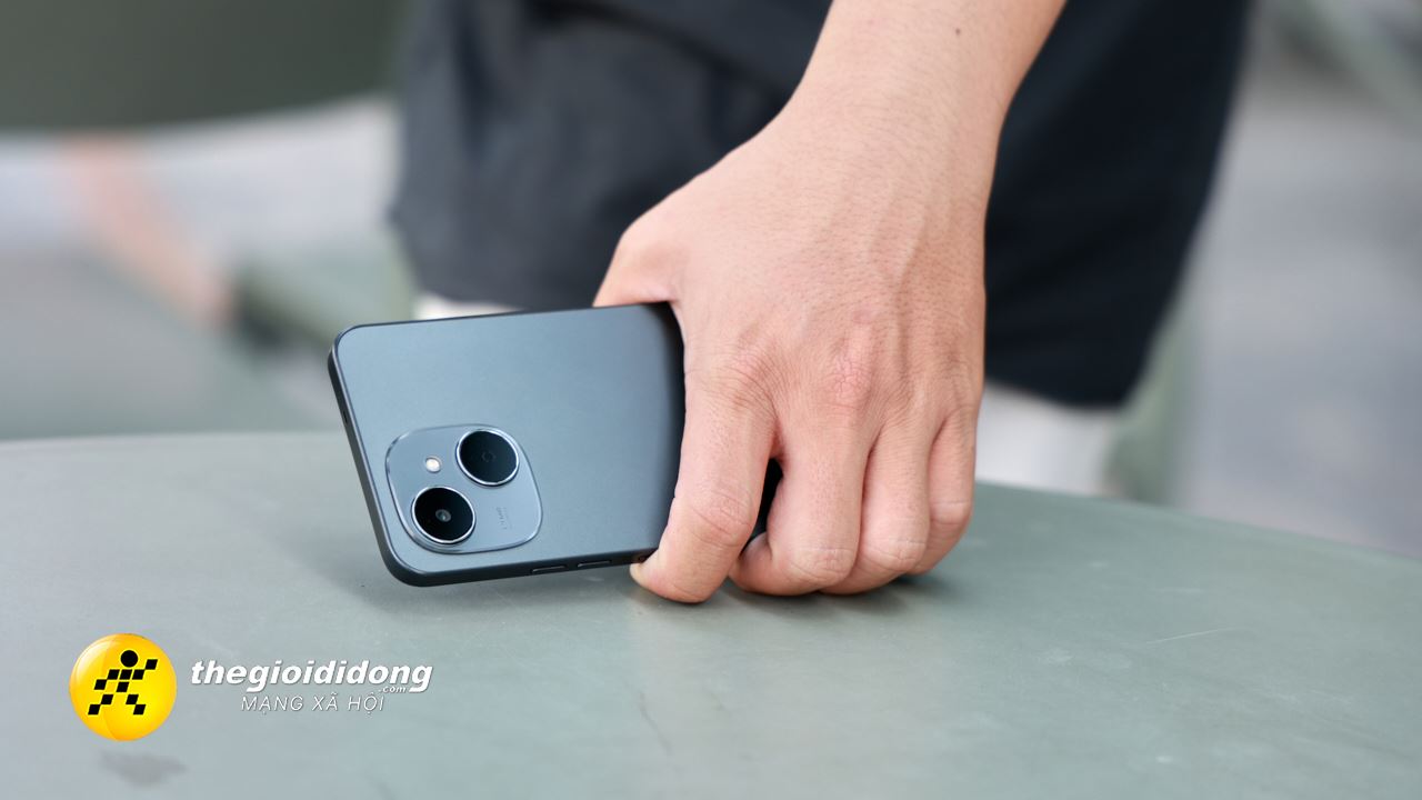 1Tecno Spark 40C 11638998489673443359