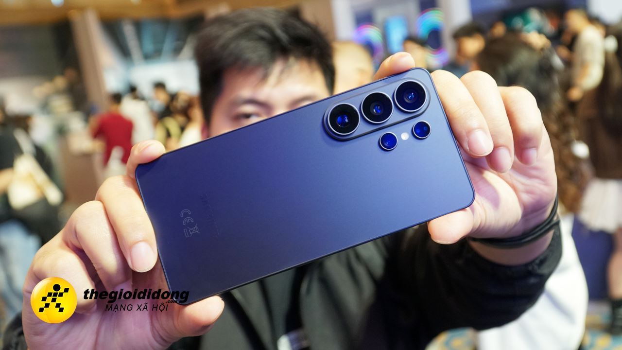 galaxy s26 ultra co may mau 2639076287455596090