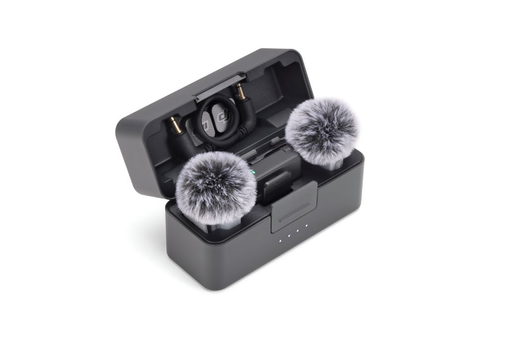 Thiết bị thu âm không dây DJI Mic Mini 2 (2 TX + 1 RX + 1 Hộp sạc Mic)_DMMT02&DMMR01&DMMC02 Màu Đen