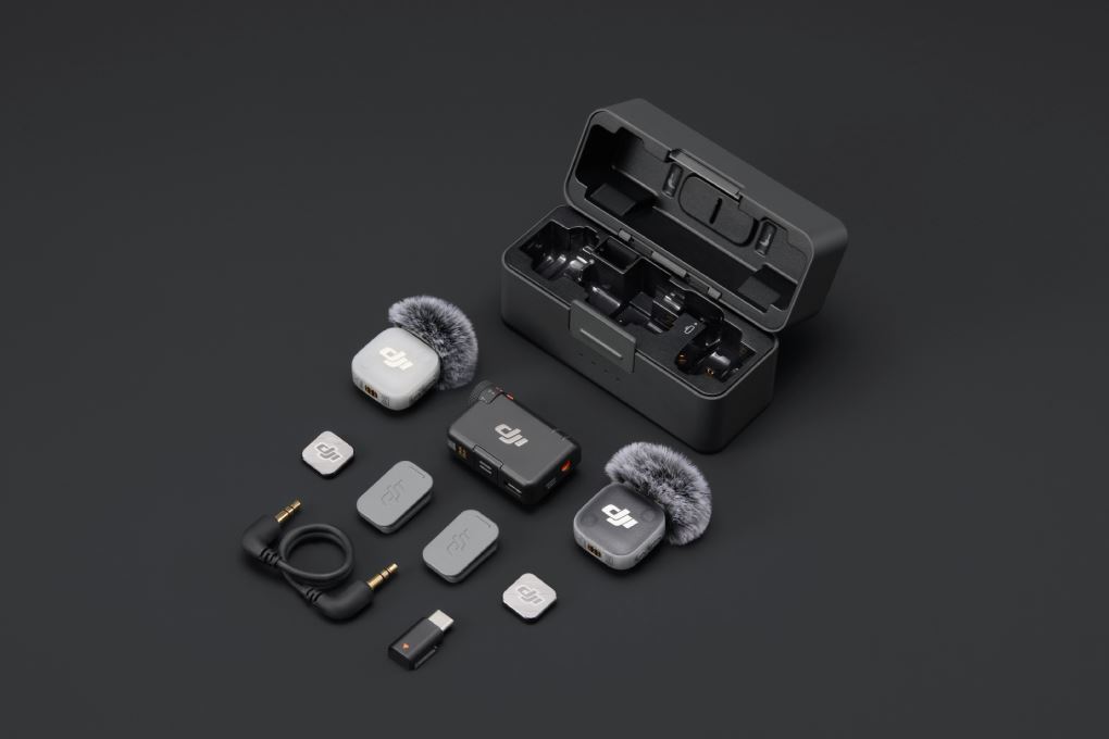 Thiết bị thu âm không dây DJI Mic Mini 2 (2 TX + 1 RX + 1 Hộp sạc Mic)_DMMT02&DMMR01&DMMC02 Màu Đen