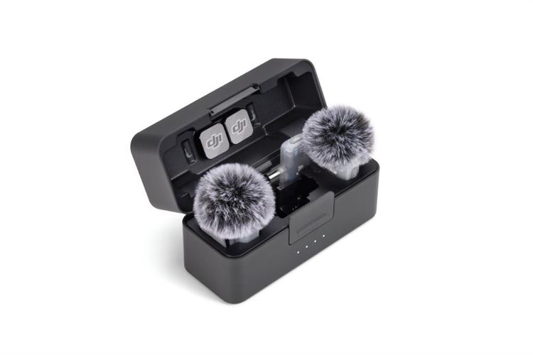Thiết bị thu âm không dây DJI Mic Mini 2 (2 TX + 1 Mobile RX + 1 Hộp sạc Mic) Màu Đen