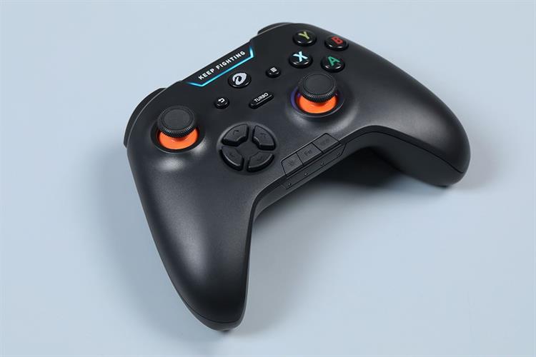 Tay cầm chơi game Dareu Đen H105 Màu Đen