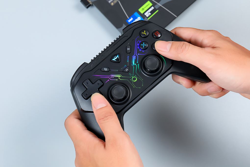 Tay cầm chơi game Machenike Đen G3s Màu Đen