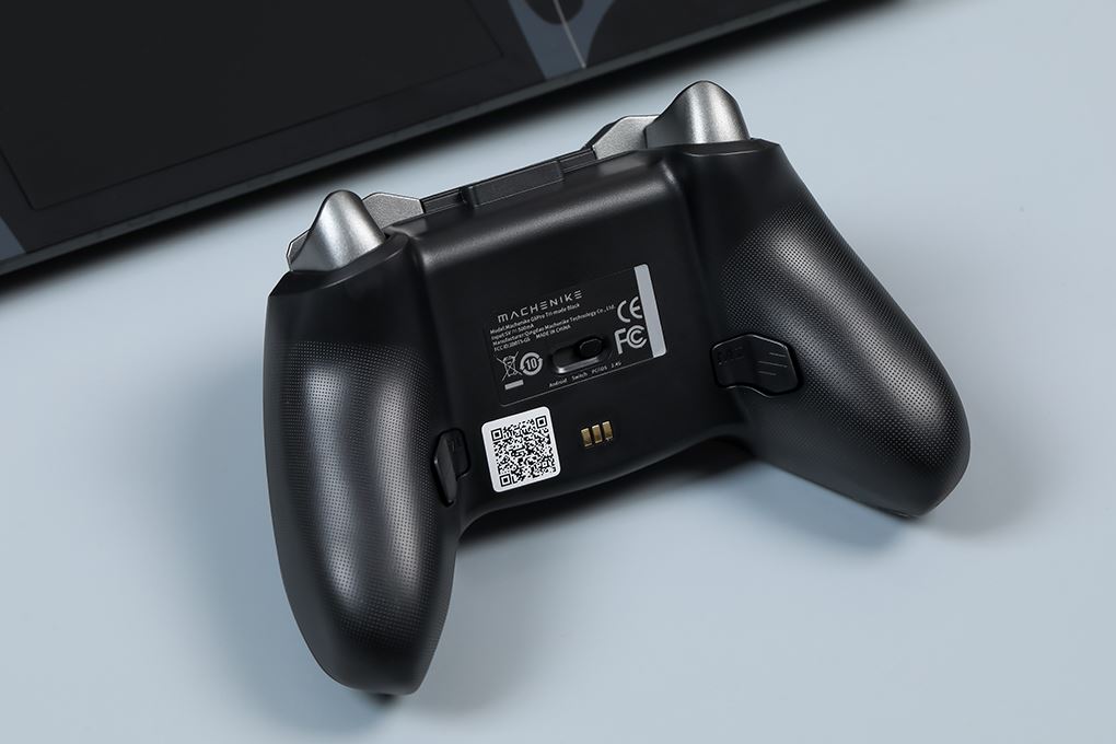 Tay cầm chơi game Machenike Đen G5 Pro Màu Đen