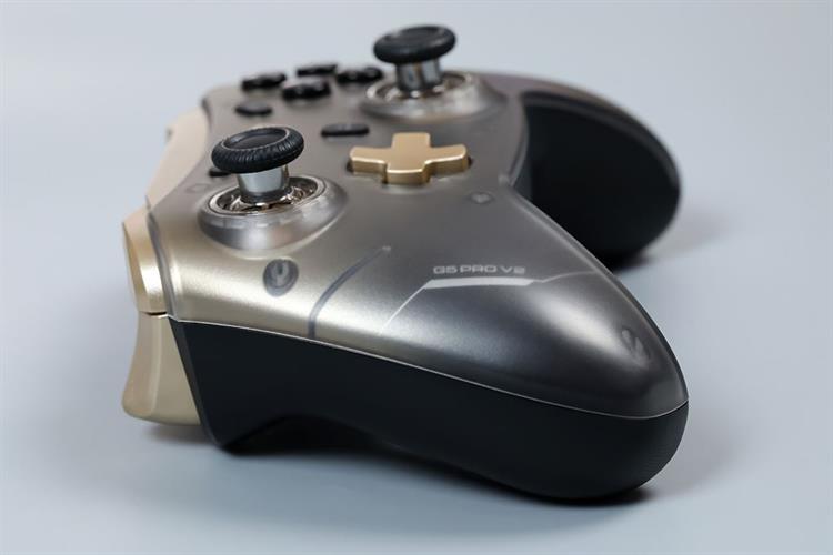 Tay cầm chơi game Machenike Đen Vàng G5 Pro V2 Premium Edition Màu Đen - Vàng