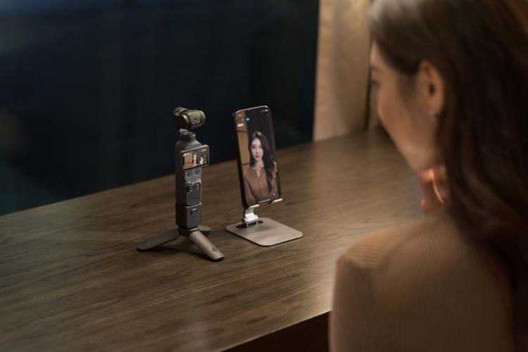 Camera kỹ thuật số DJI Osmo Pocket 4 Creator Combo_OP-041&DMT03 Màu Đen