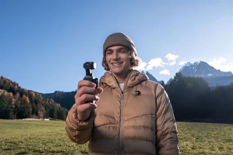 Camera kỹ thuật số DJI Osmo Pocket 4 Standard Combo_OP-041STD Màu Đen