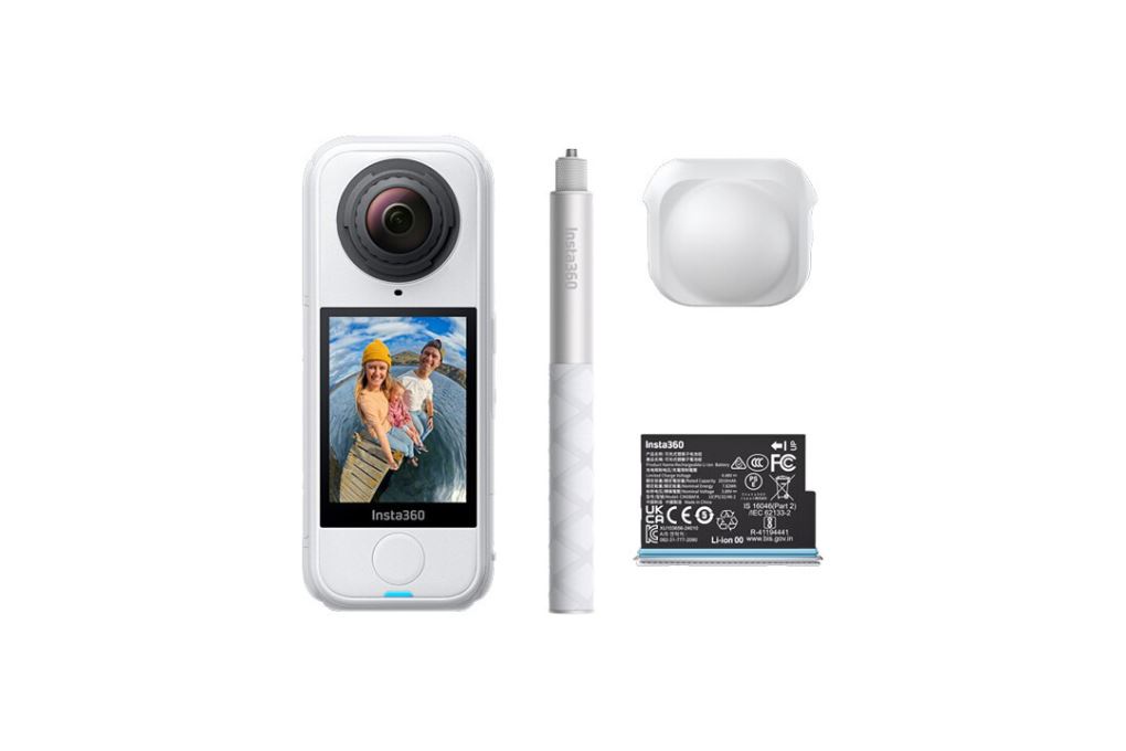 Camera hành trình Insta360 X4 Air Starter Bundle Màu Trắng