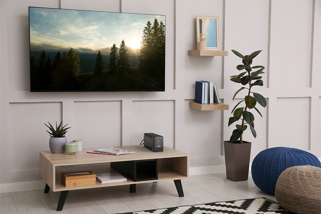 Bộ lưu điện UPS Schneider Electric Line interactive 700VA / 360W BVG700I-MSN Màu Đen