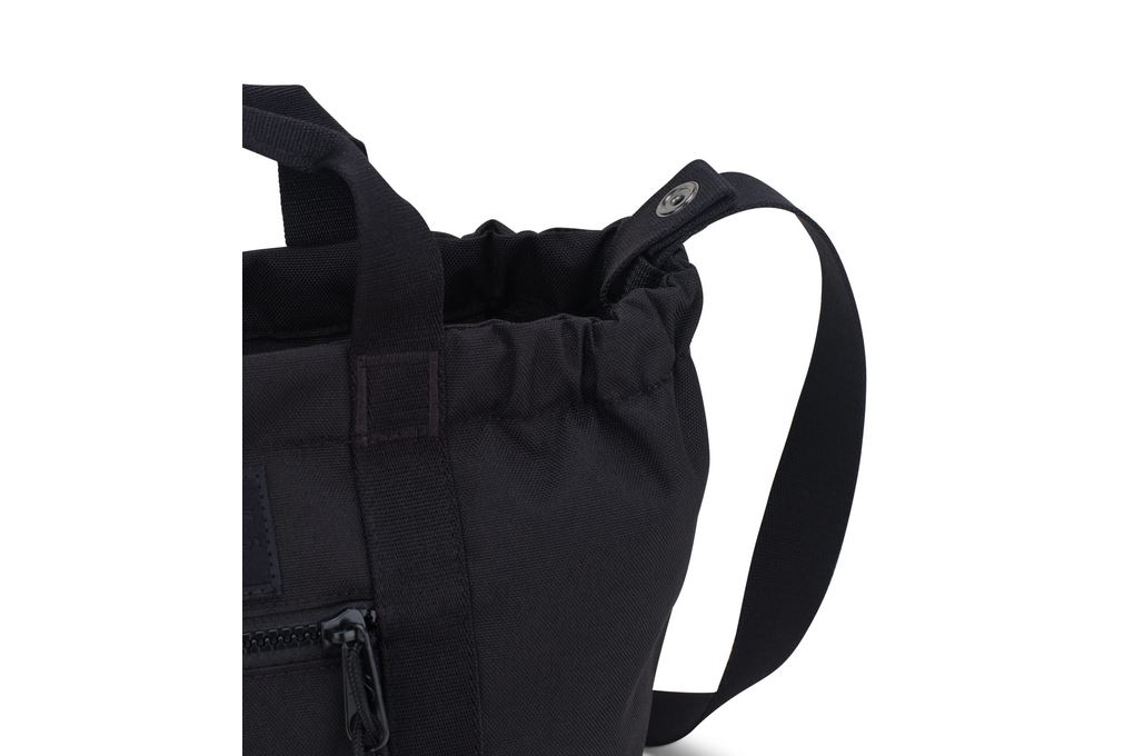 Túi xách Jansport Everyday Mini Tote 7L Đen Màu Đen
