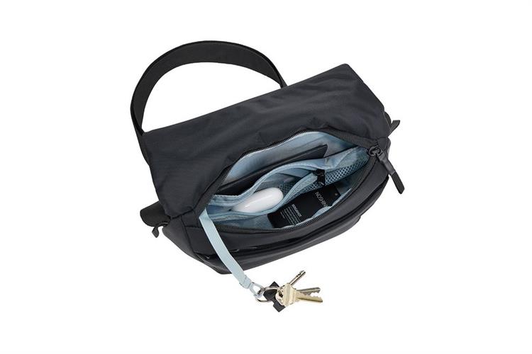 Túi đeo chéo Thule EnRoute Sling Bag 2L TESB5102 Màu Đen