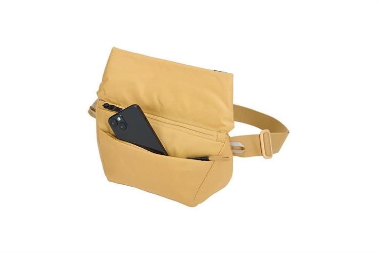 Túi đeo chéo Thule EnRoute Sling Bag 2L TESB5102 Màu Vàng