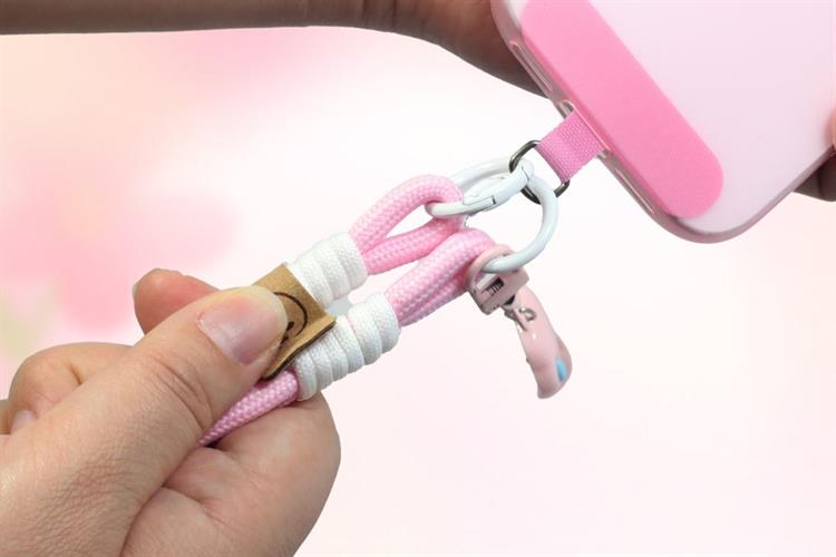 Dây Điện Thoại Đeo Tay AVA+ Hồng OCLSY-05 Màu Hồng