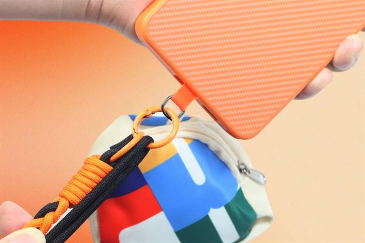 Dây Điện Thoại Đeo Chéo Kèm Charm Balo AVA+ Cam OCLLY-06 Màu Cam