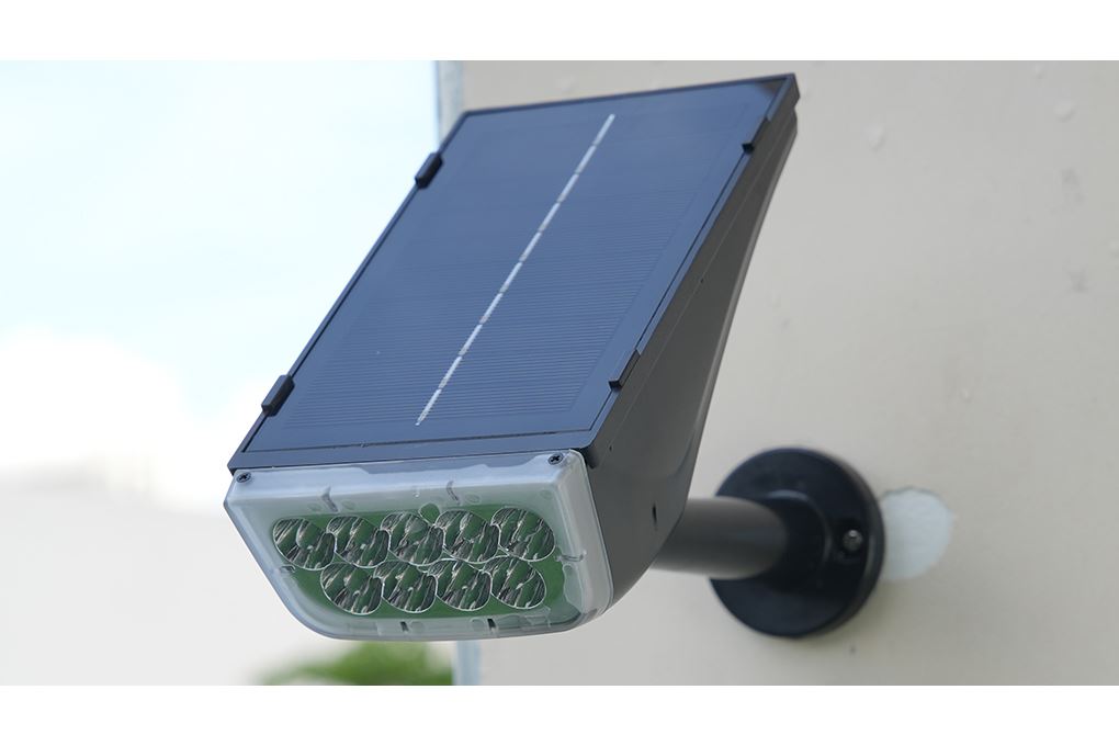 Đèn năng lượng mặt trời đa năng Modi MD-SSL-02 WW Màu Đen