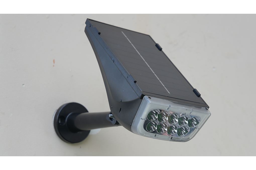 Đèn năng lượng mặt trời đa năng Modi MD-SSL-02 WW Màu Đen