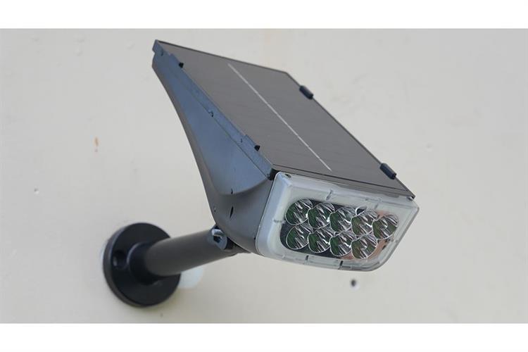 Đèn năng lượng mặt trời đa năng Modi MD-SSL-02 WW Màu Đen
