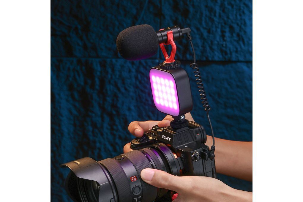 Đèn Livestream LED RGB Full Color 60 Bóng 5W 2500mAh Ulanzi U60 Màu Đen