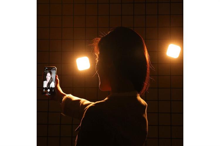 Đèn Livestream LED RGB Full Color 60 Bóng 5W 2500mAh Ulanzi U60 Màu Đen