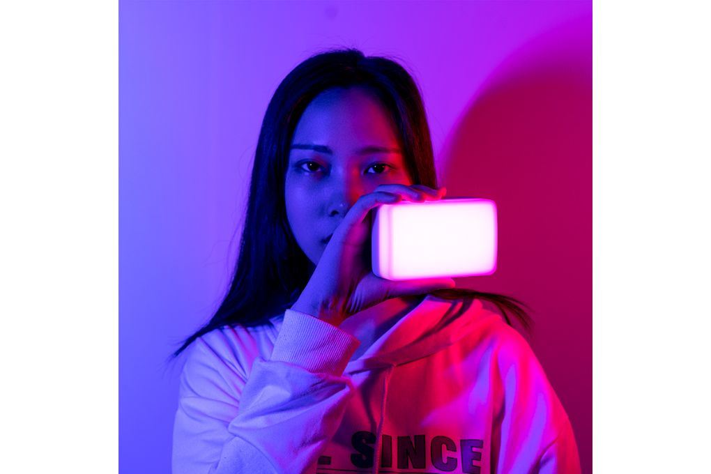 Đèn Livestream LED RGB Full Color 120 Bóng 5W 3100mAh Ulanzi VL120RG Màu Đen