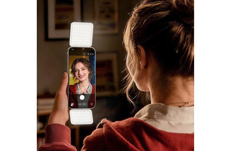 Đèn Livestream Magnetic Gắn Điện Thoại 3W 750mAh Ulanzi GL01 Màu Trắng