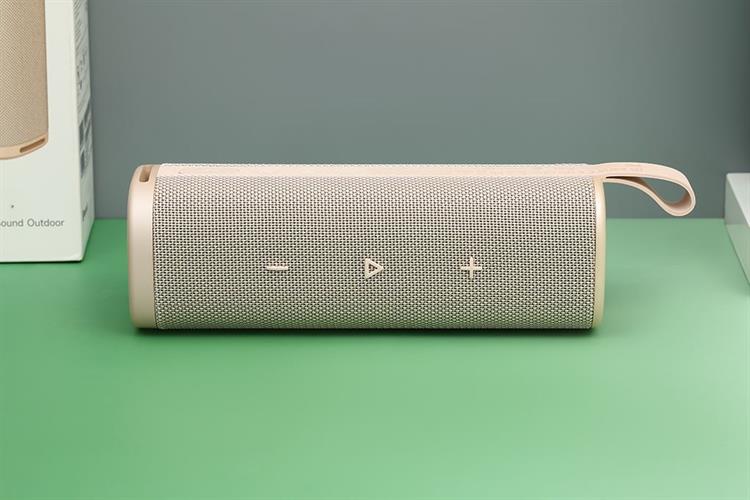 Loa Bluetooth Xiaomi Sound Outdoor Màu Vàng